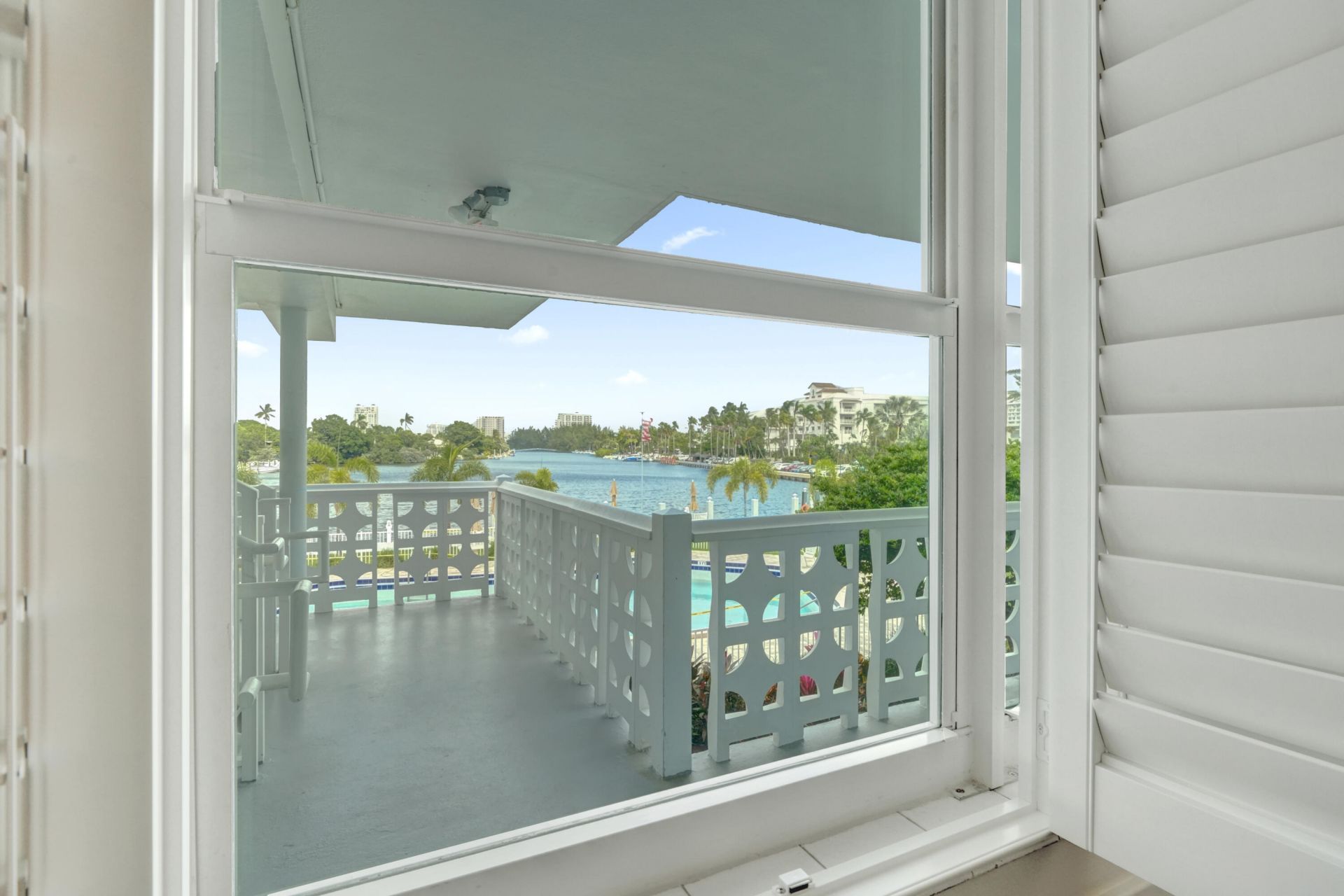 1850 S Ocean Drive, Unit 213, Fort Lauderdale, FL 33316 Photo