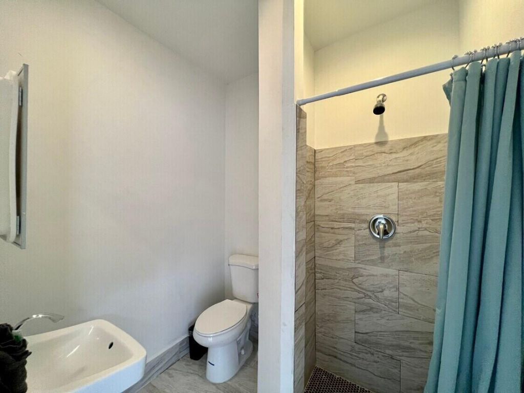 1020 N Riverside Drive, Pompano Beach, FL 33062 Photo