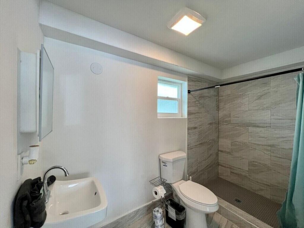 1020 N Riverside Drive, Pompano Beach, FL 33062 Photo