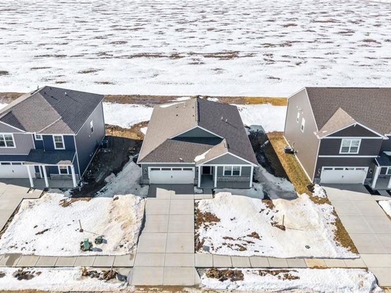 2928 Hoying Drive, Troy, OH 45373 Photo 2