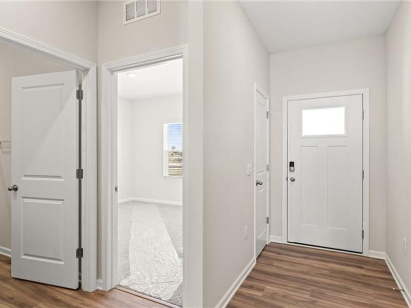 2928 Hoying Drive, Troy, OH 45373 Photo 5