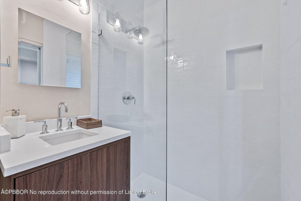 220 Atlantic Avenue, Unit 3, Palm Beach, FL 33480 Photo