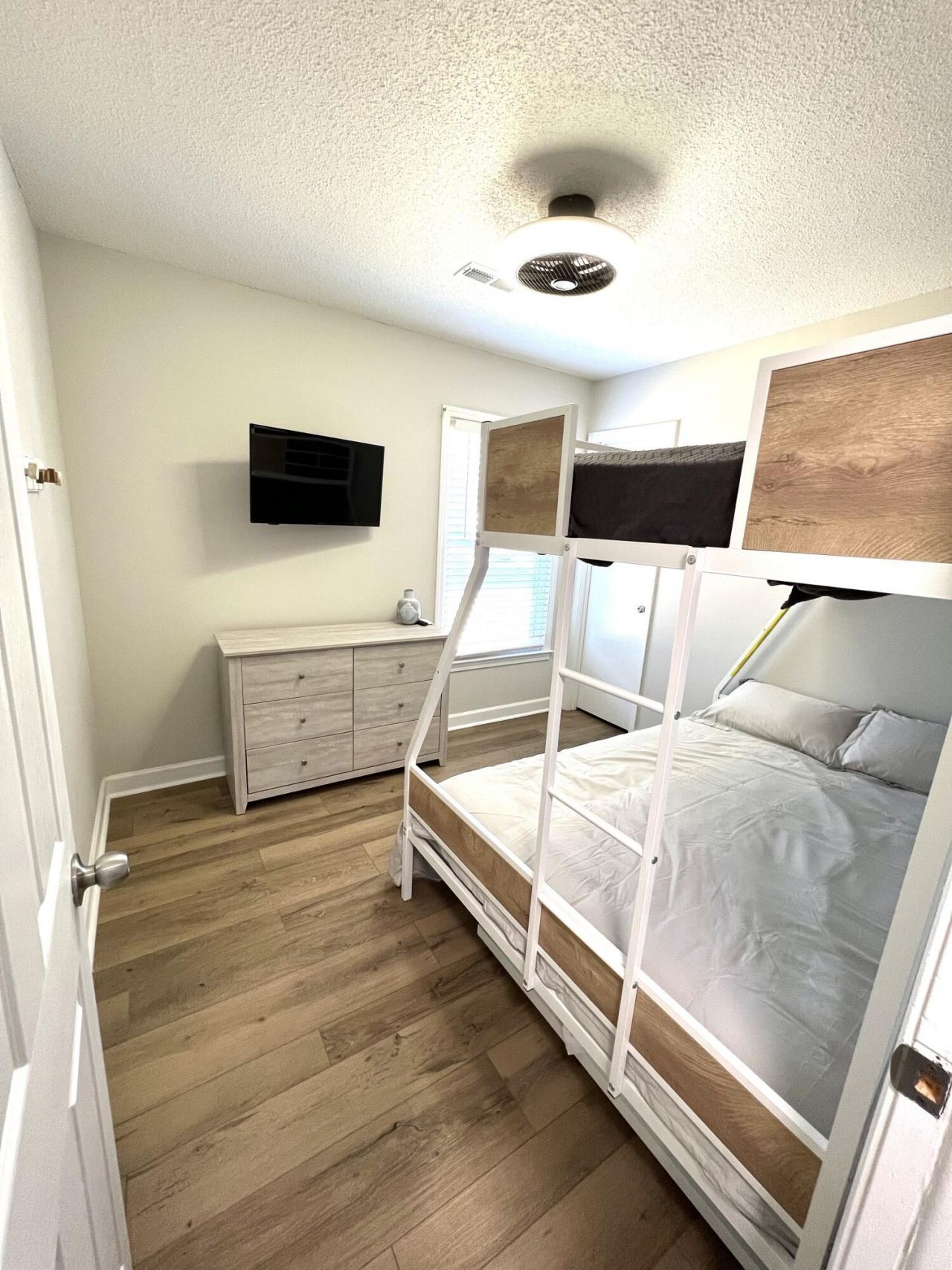 309 Flagstone Drive Photo 11