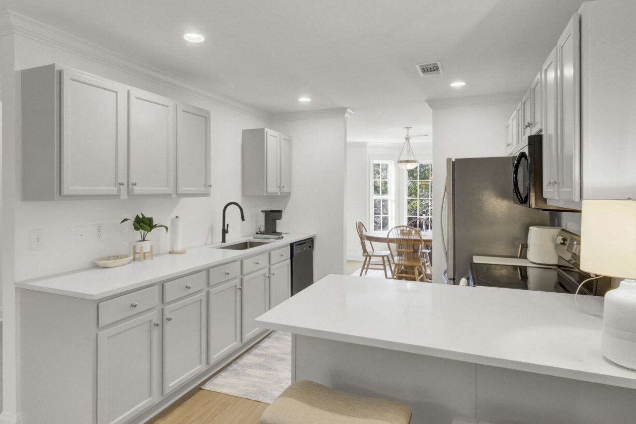 5007 Double Fox Road Photo 14