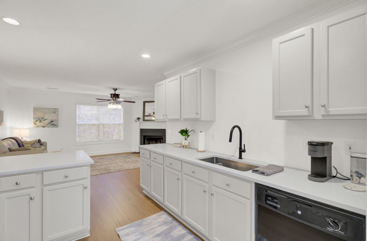 5007 Double Fox Road Photo 18