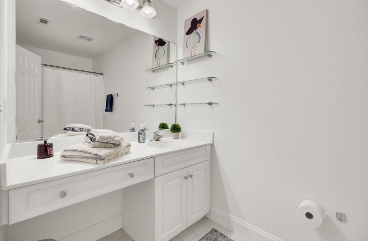 5007 Double Fox Road Photo 32