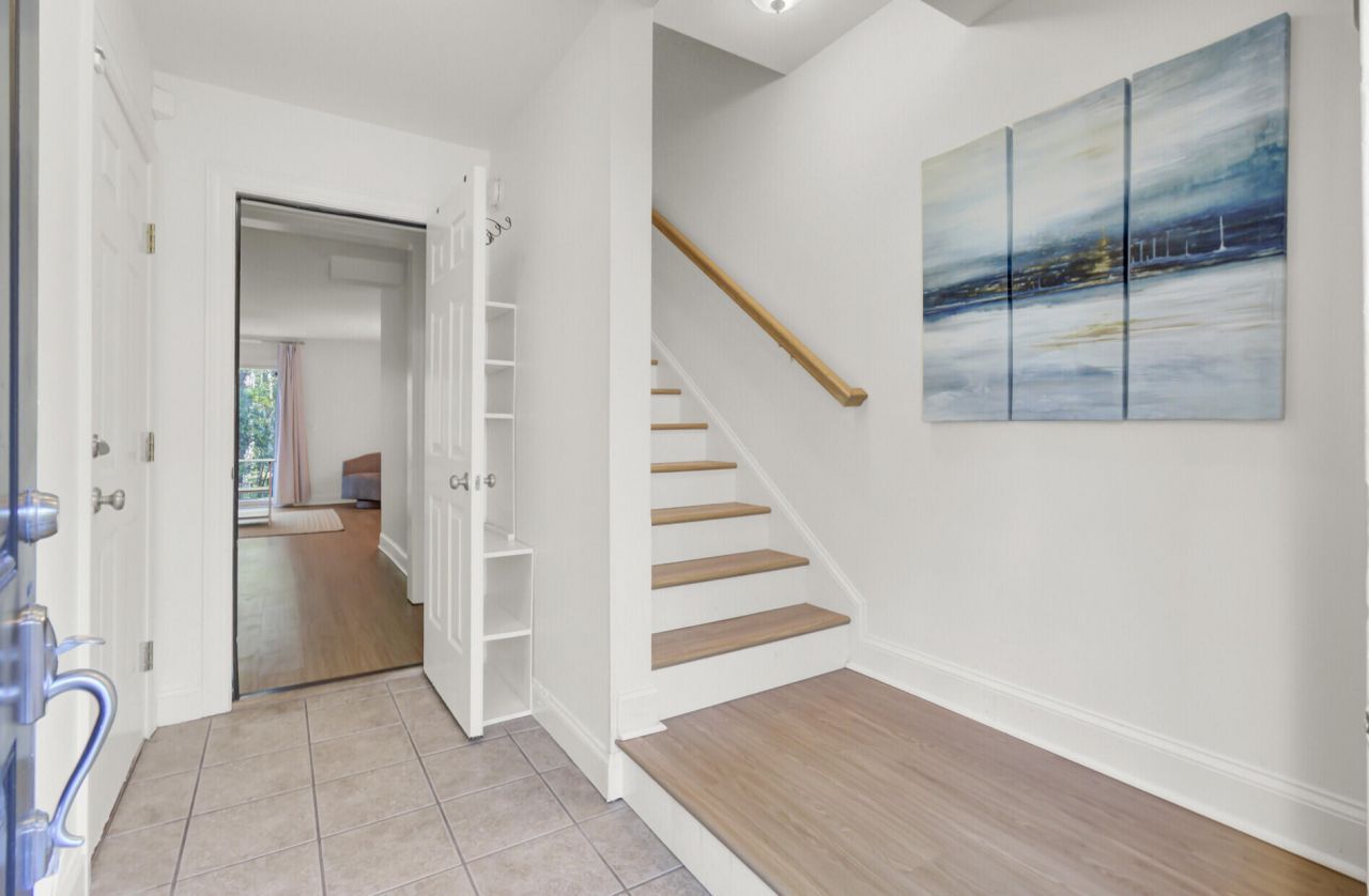 5007 Double Fox Road Photo 4