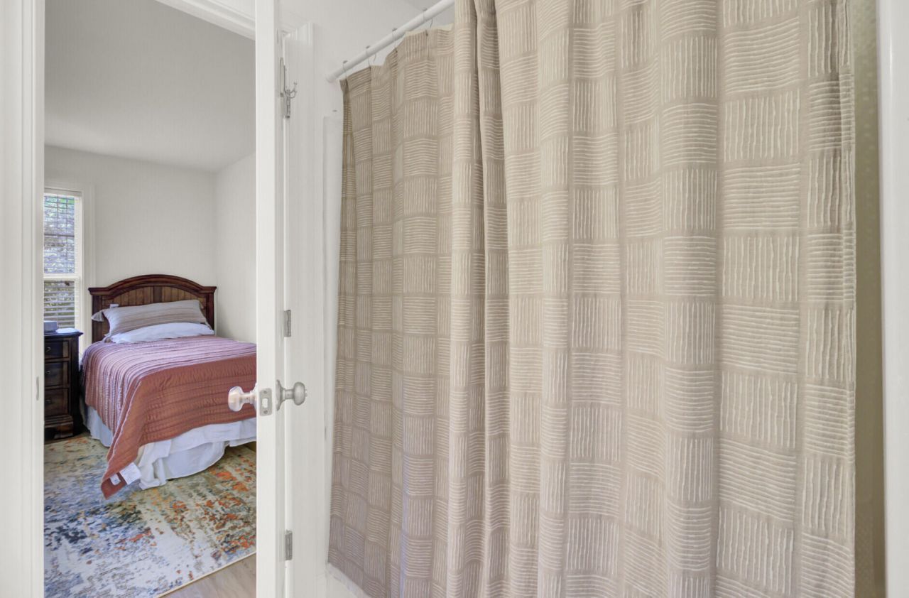 5007 Double Fox Road Photo 40