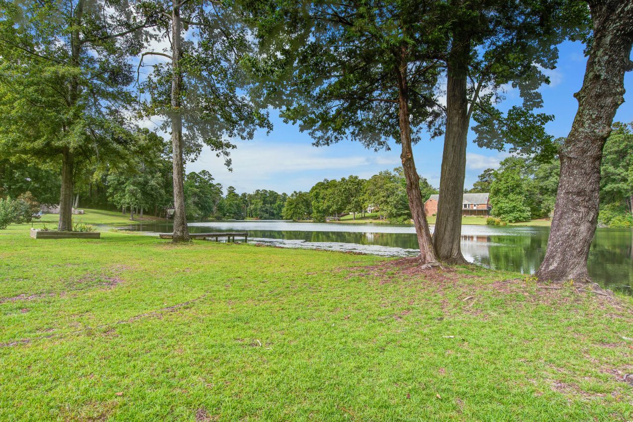 670 Plantation Street Photo 35