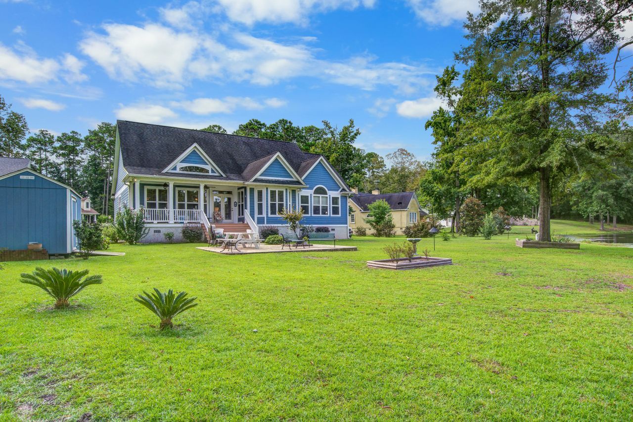 670 Plantation Street Photo 36