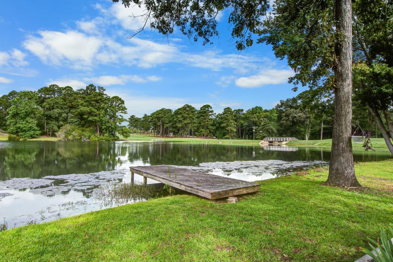 670 Plantation Street Photo 5