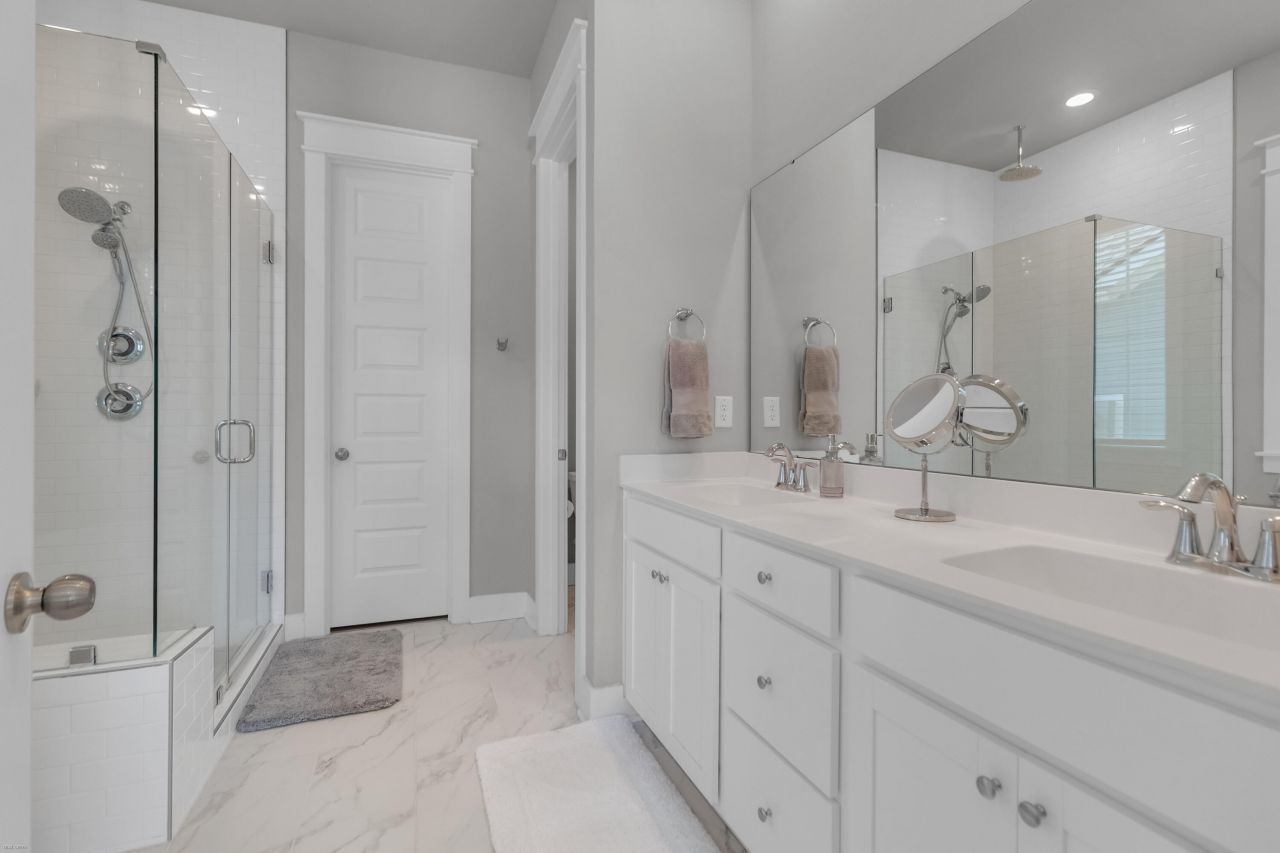 2342 Lenwick Hall Lane Photo 15