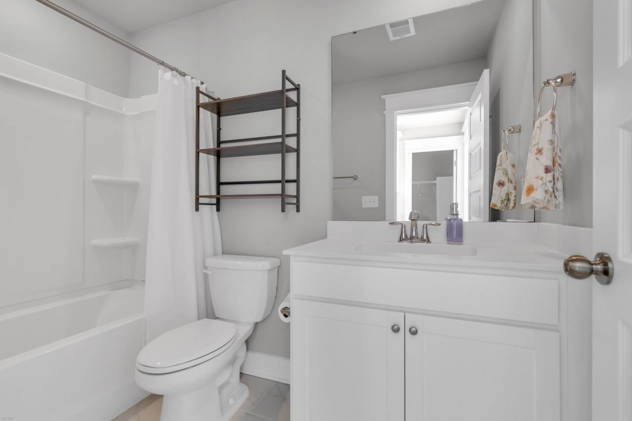 2342 Lenwick Hall Lane Photo 36