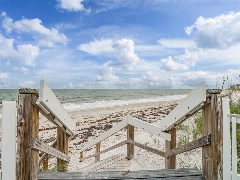 8444 Oceanside Drive, Unit D12, Indian River Shores, FL 32963 Photo
