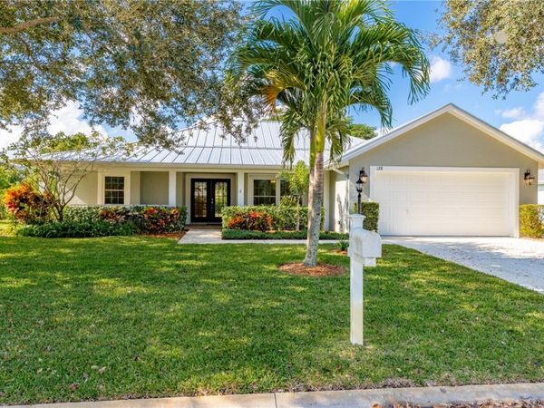 128 35th Square SW, Vero Beach, FL 32968