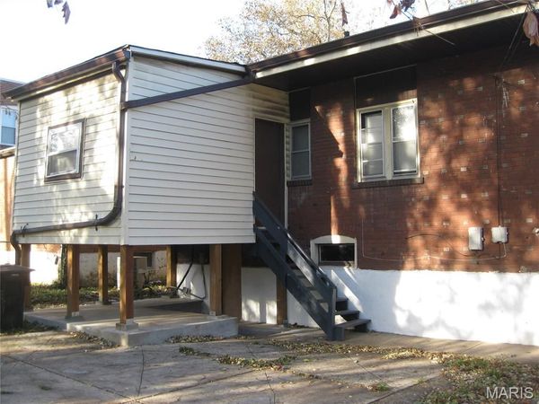 6304 Cabanne Avenue, University City, MO 63130