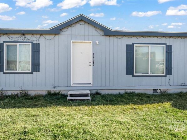 2436 B Oakley Ave, Hollister, ID 83301
