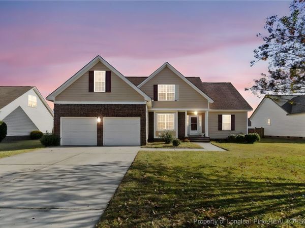 5925 Blue Sky Lane, Hope Mills, NC 28348