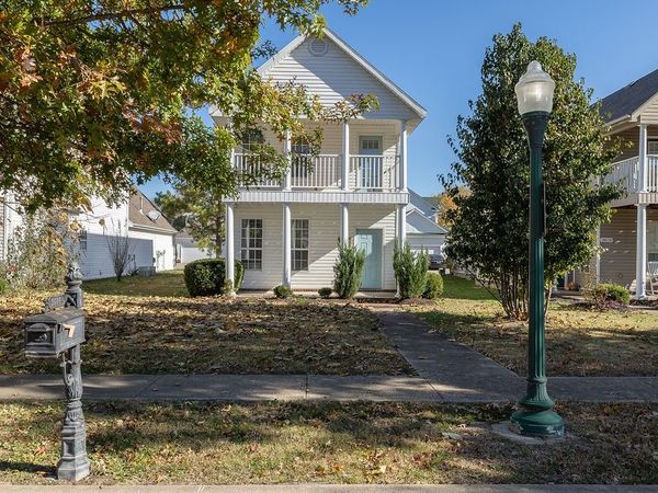 3608 S Tower Circle, Fayetteville, AR 72704