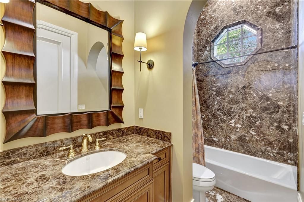 2249 Miramonte Ct, Naples, FL 34105 Photo