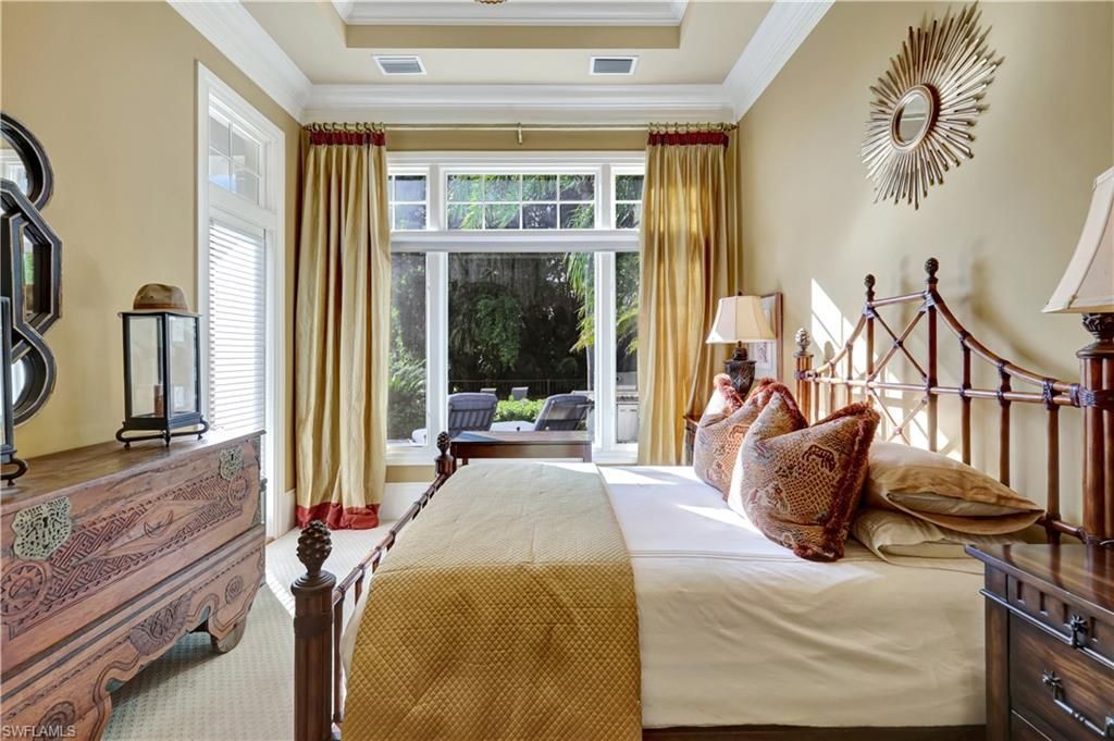 2249 Miramonte Ct, Naples, FL 34105 Photo