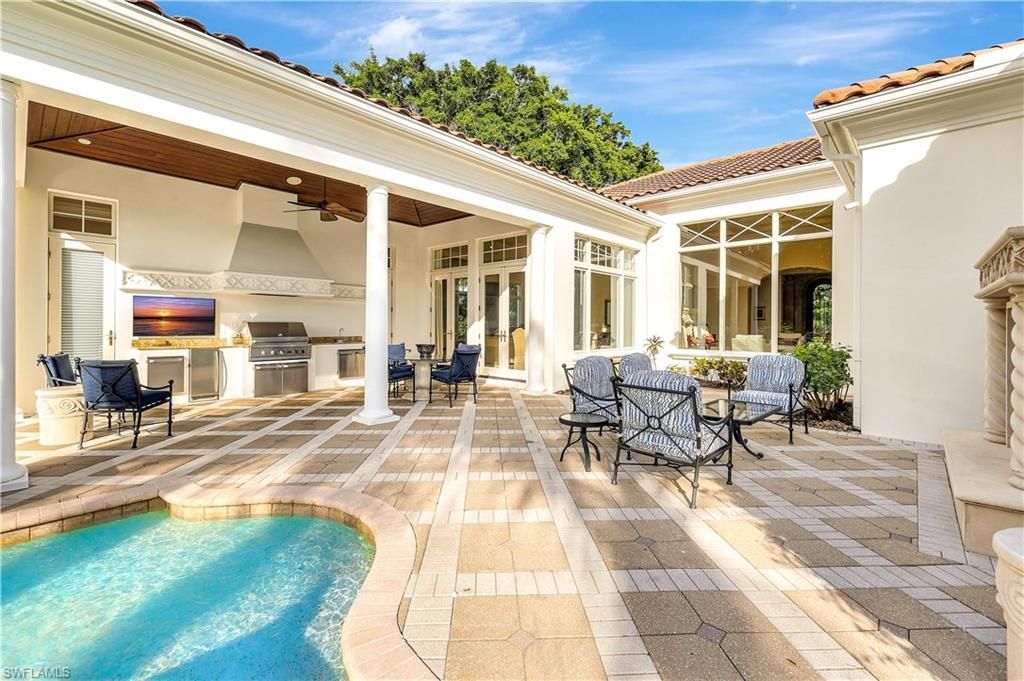 2249 Miramonte Ct, Naples, FL 34105 Photo