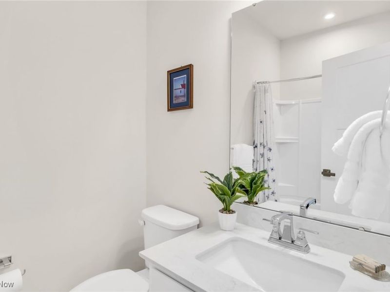 836 Carnation Court, Akron, OH 44303 Photo 25