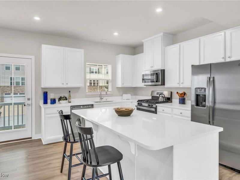 836 Carnation Court, Akron, OH 44303 Photo 3