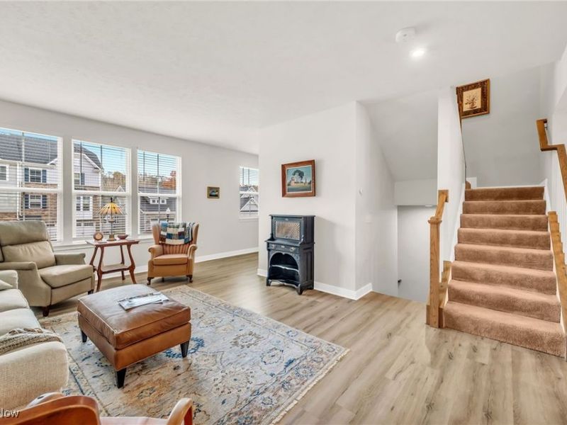 836 Carnation Court, Akron, OH 44303 Photo 6