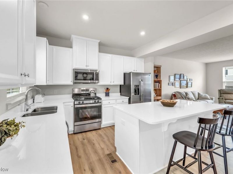 836 Carnation Court, Akron, OH 44303 Photo 8