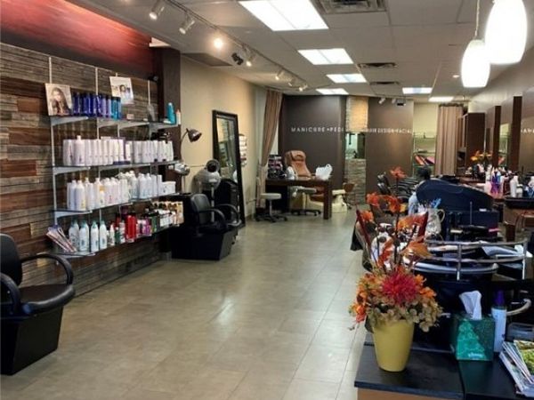 13808 Detroit Ave, Lakewood, OH 44107