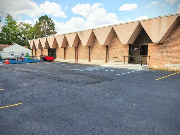 17333 W 10 Mile Road, Southfield, MI 48075