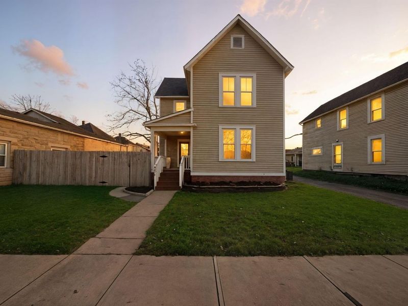 351 W William Street, Delaware, OH 43015 Photo 1