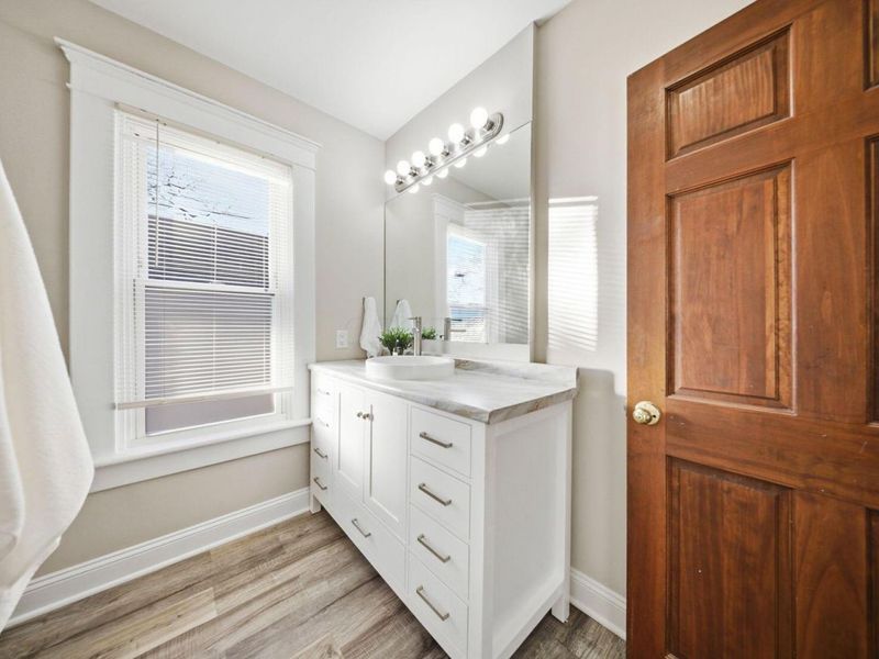 351 W William Street, Delaware, OH 43015 Photo 38