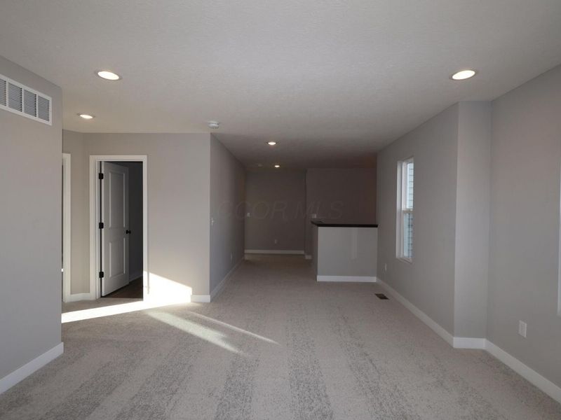 306 Reign Way, Pataskala, OH 43062 Photo 13