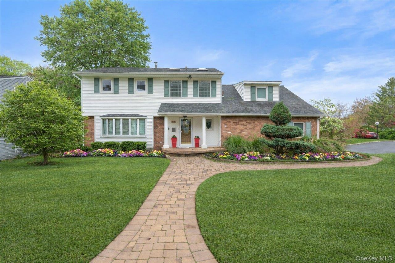 69 Lauren Avenue, Dix Hills, NY 11746 Main Photo