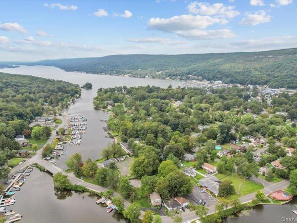 44 Linden Avenue, Greenwood Lake, NY 10925