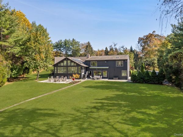 40 Brae Burn Drive, Purchase, NY 10577