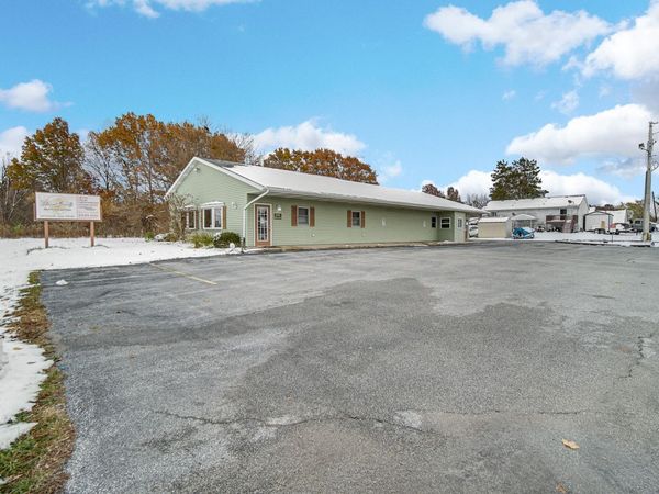 165 E Robbins Street, Wheatfield, IN 46392