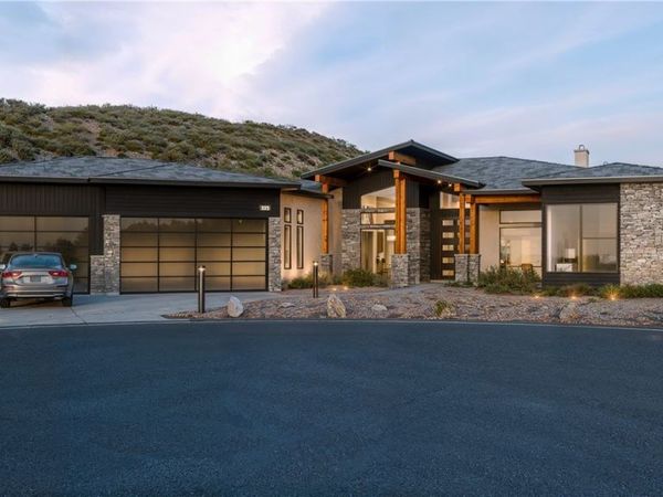 323 Wanda Road, Henderson, NV 89002