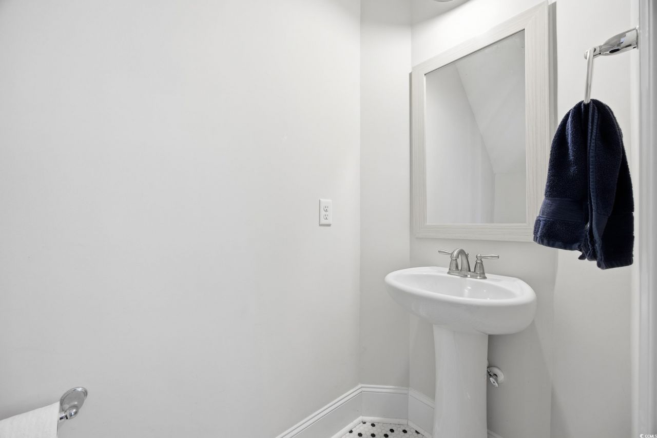 1004 Maccoa Dr. Photo 27