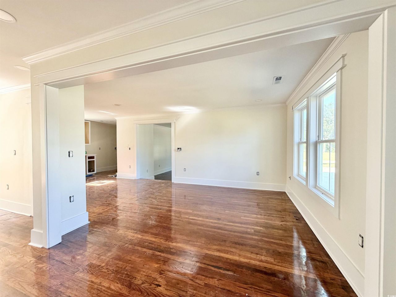 1003 Winding Rd. Photo 6