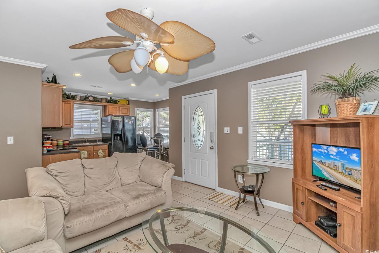 6001-1362 S Kings Hwy. Photo 4