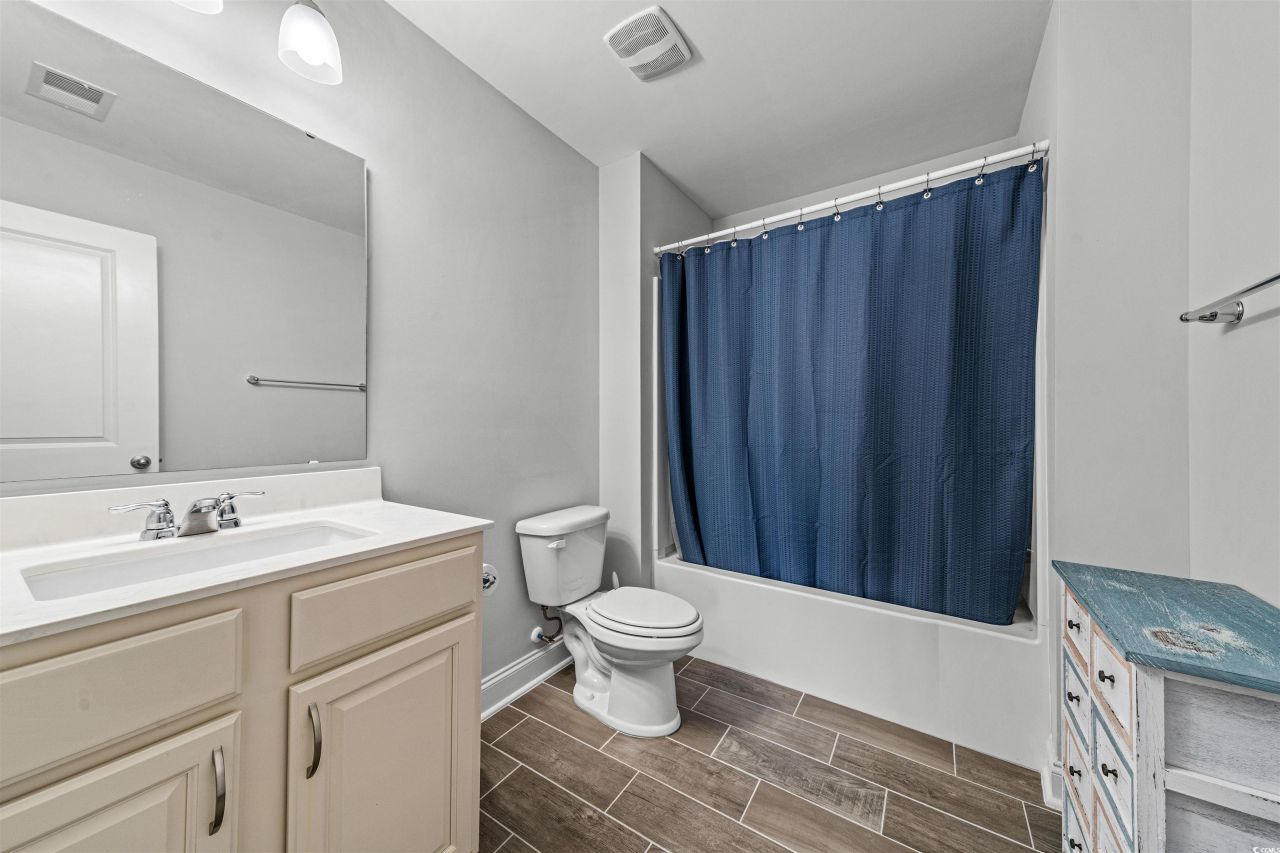 136 Parmelee Dr. Photo 28