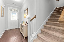 136 Parmelee Dr. photo 4