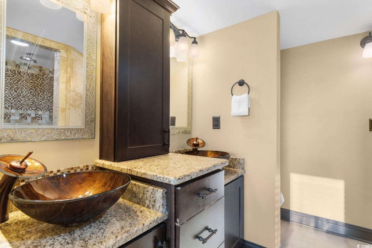 205 74th Ave. N Photo 16