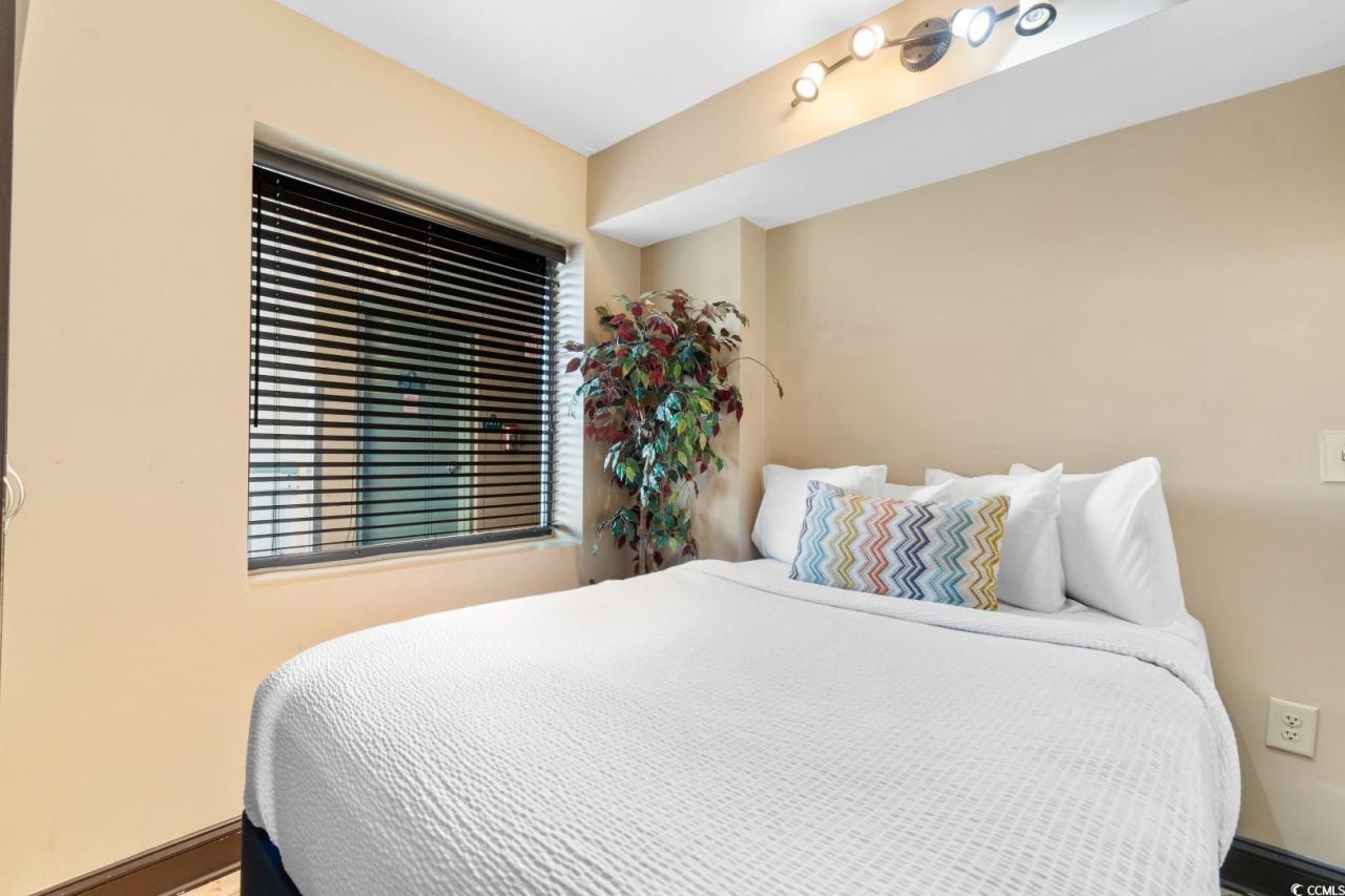 205 74th Ave. N Photo 22