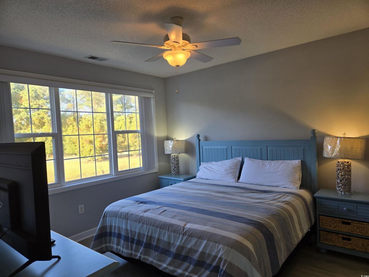 5825 Catalina Dr. Photo 10