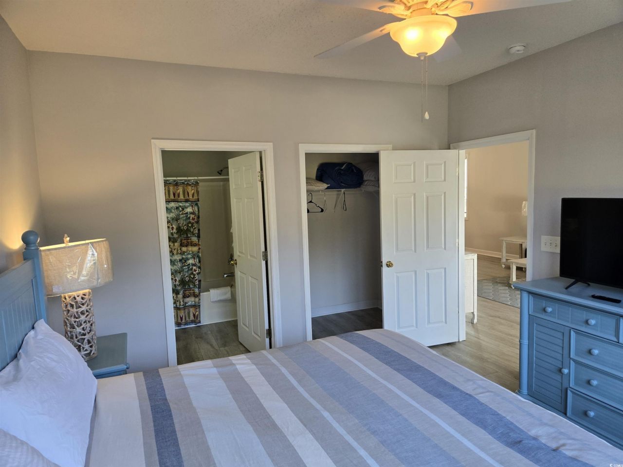 5825 Catalina Dr. Photo 12