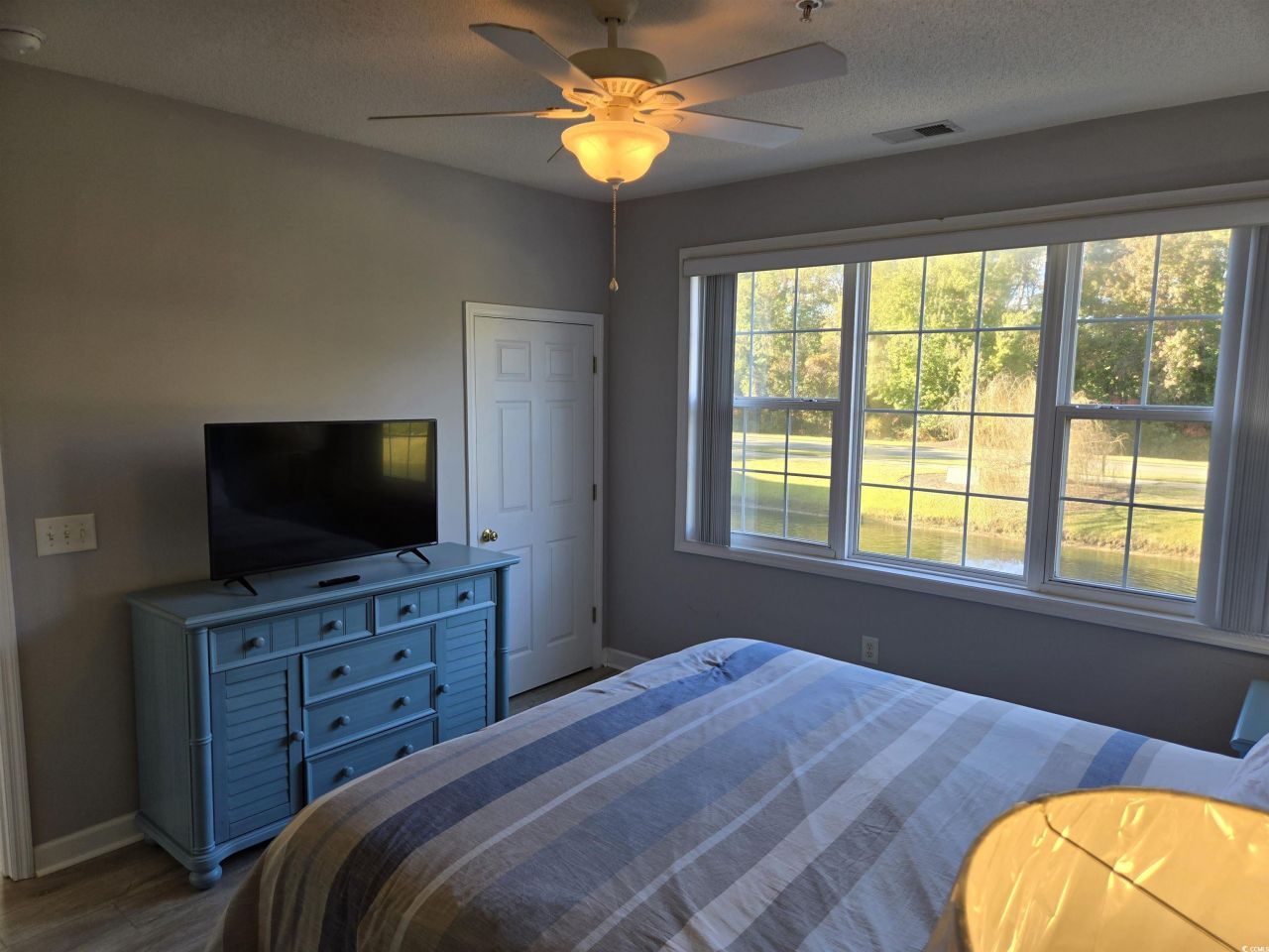 5825 Catalina Dr. Photo 13